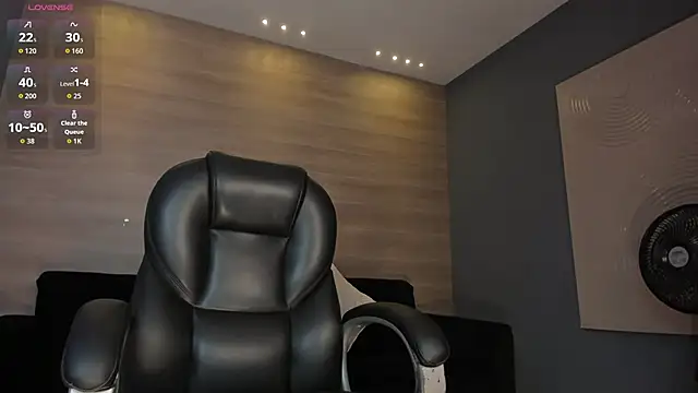 ValeriaRoldanX online show from 04/23/26, 12:29