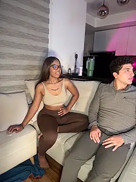 tiana nave online show from 04/19/26, 02:44