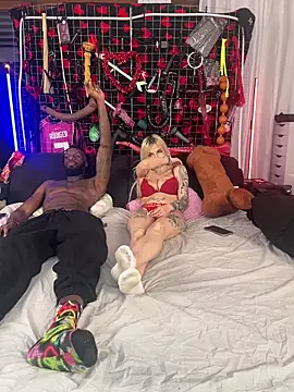 MacTroy online show from 02/19/26, 08:27