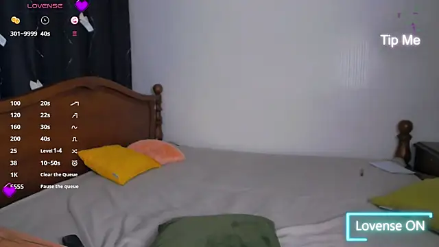 Lillianhot68 online show from 02/03/25, 11:20