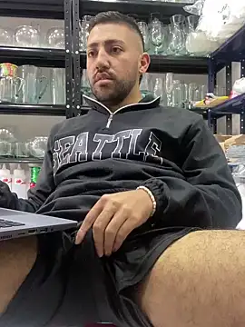 JuanZapata33 online show from 12/09/24, 05:52