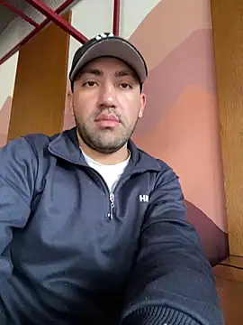 JuanZapata33 online show from 01/25/25, 04:13