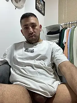 JuanZapata33 online show from 02/19/25, 08:10