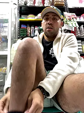 JuanZapata33 online show from 10/10/25, 11:59