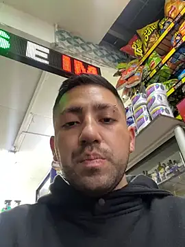 JuanZapata33 online show from 02/26/26, 09:58