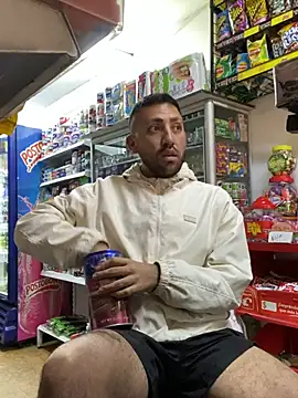 JuanZapata33 online show from 03/25/26, 10:38