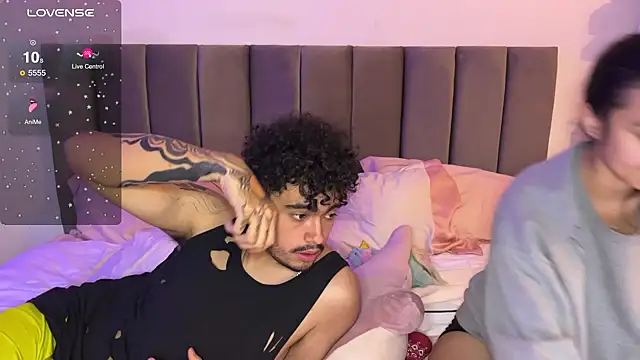 Snapshot of LFR29 chatting on 02/19/25, 12:35 LFR29 online show from 02/19/25, 12:35