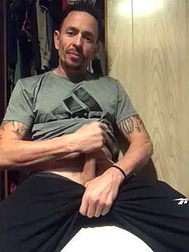 Gman143187 online show from 12/24/24, 01:59