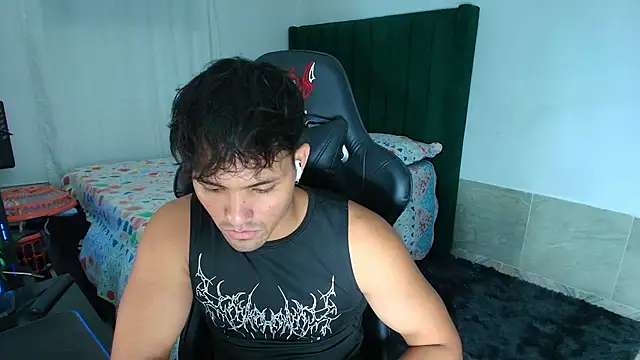 man dur07 online show from 04/22/26, 07:11