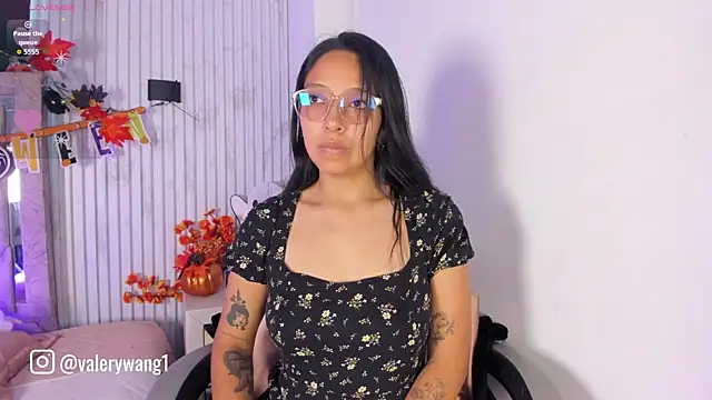 Valery wang online show from 10/12/25, 02:05