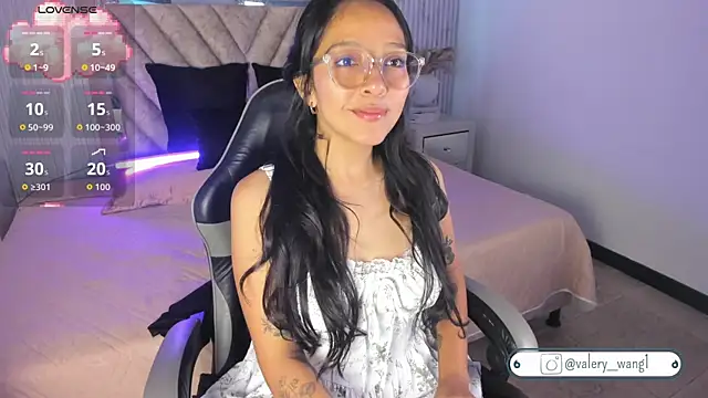 Valery wang online show from 11/08/25, 11:54