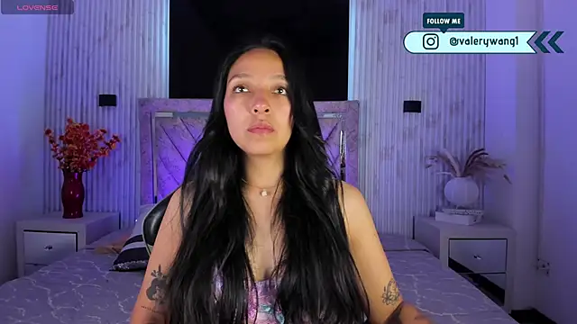 Valery wang online show from 12/02/25, 11:48