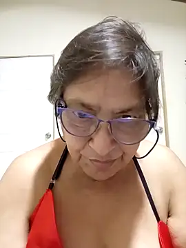 florecita69 online show from 10/11/25, 02:11