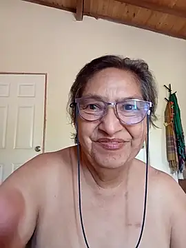 florecita69 online show from 10/15/25, 02:28