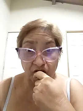 florecita69 online show from 01/16/26, 02:15