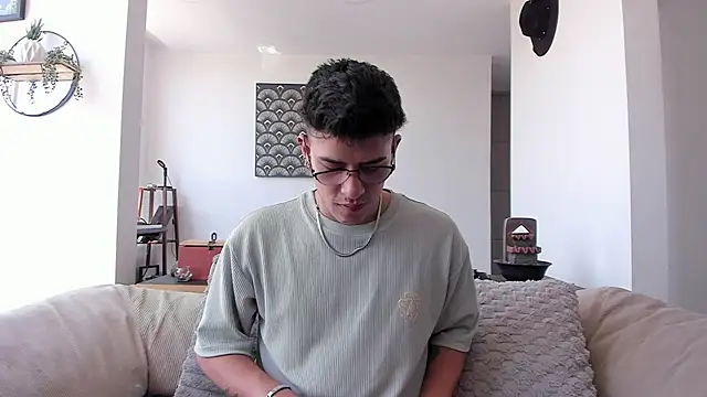 Ryan Clark  online show from 04/26/26, 03:10