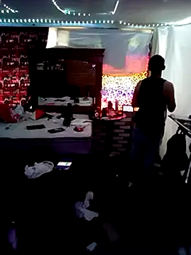 Snapshot of christphor chatting on 12/12/24, 02:55 christphor online show from 12/12/24, 02:55