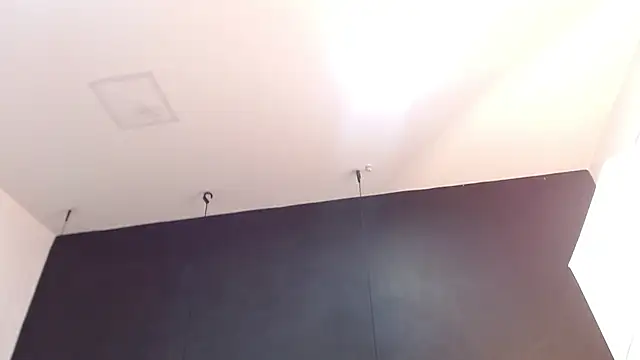 Snapshot of brendamaz chatting on 02/04/25, 06:17 brendamaz online show from 02/04/25, 06:17