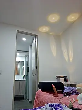 Selena blake online show from 02/16/25, 02:42