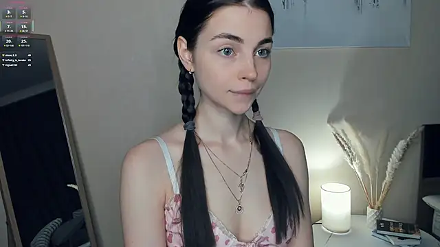 MaryJacksoon online show from 11/22/25, 07:51