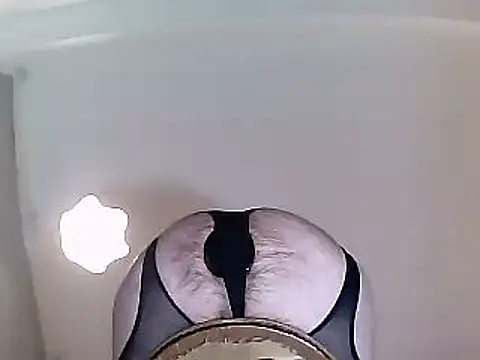 Snapshot of culalimer chatting on 02/23/25, 09:00 culalimer online show from 02/23/25, 09:00