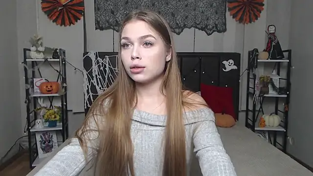 LaraPika online show from 10/30/25, 06:04