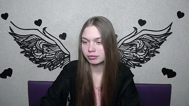 LaraPika online show from 02/08/26, 06:00