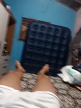 Snapshot of 1995eduardo chatting on 02/05/25, 02:40 1995eduardo online show from 02/05/25, 02:40