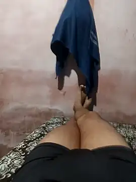 Snapshot of 1995eduardo chatting on 03/15/25, 05:48 1995eduardo online show from 03/15/25, 05:48