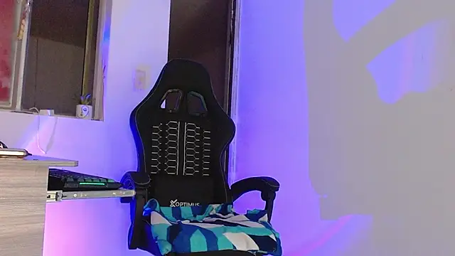 giuliana andrade online show from 04/18/26, 07:07