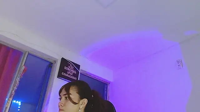 giuliana andrade online show from 04/21/26, 01:42