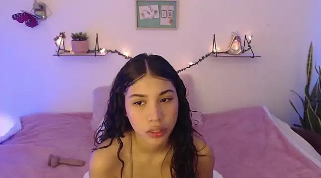 AmberJeong online show from 12/11/24, 10:27