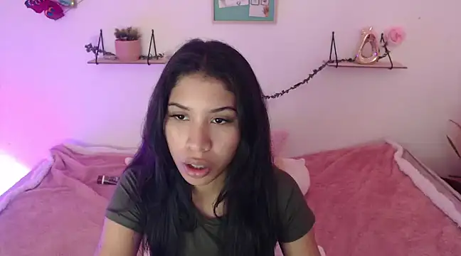 AmberJeong online show from 12/24/24, 12:44