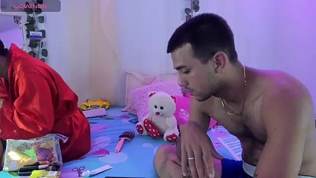 catalina and roger online show from 11/23/25, 04:40