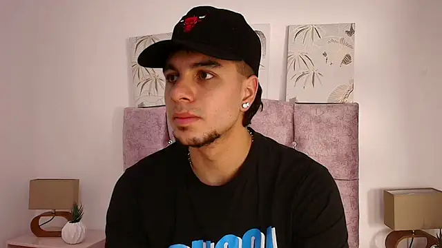 Amadeo Wild online show from 02/08/25, 03:00