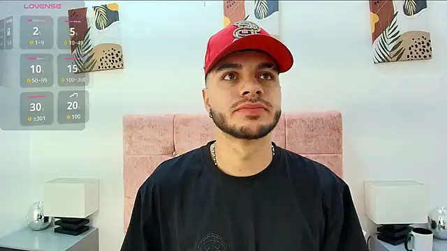 Amadeo Wild online show from 10/22/25, 03:23