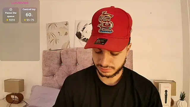 Amadeo Wild online show from 12/20/25, 02:57