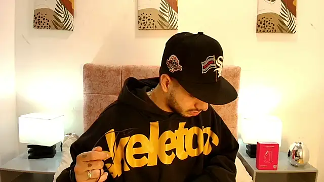 Amadeo Wild online show from 03/16/26, 12:09