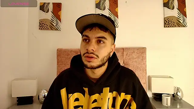 Amadeo Wild online show from 03/30/26, 02:29