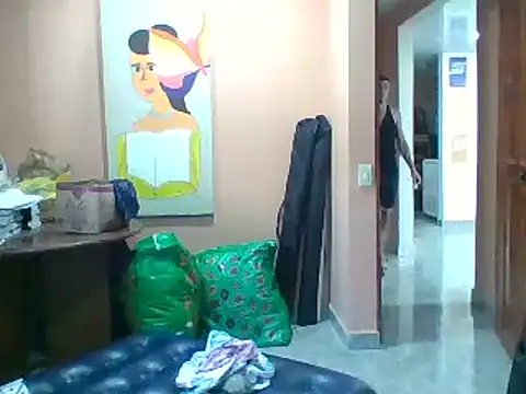 Snapshot of jeremy_scott chatting on 09/14/25, 02:38 jeremy scott online show from 09/14/25, 02:38