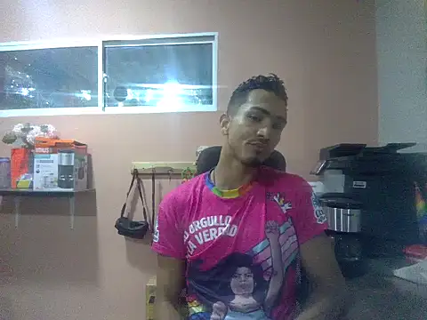 Snapshot of jeremy_scott chatting on 09/16/25, 01:56 jeremy scott online show from 09/16/25, 01:56