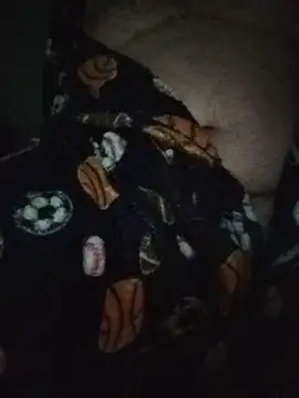 Snapshot of Leocesar37 chatting on 10/21/25, 04:46 Leocesar37 online show from 10/21/25, 04:46