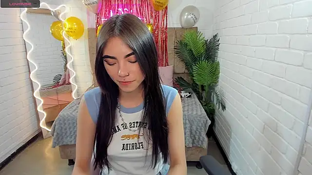 Roxanne tay online show from 01/31/25, 10:31