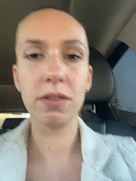 lola tentatiion online show from 03/19/25, 08:45