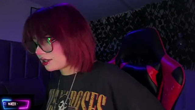 Kitty Gang online show from 10/03/25, 02:41