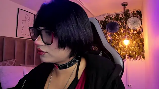 Kitty Gang online show from 04/28/26, 01:48