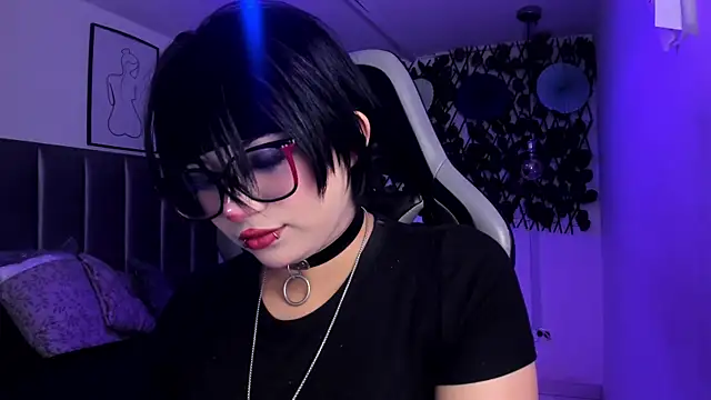 Kitty Gang online show from 05/01/26, 01:21