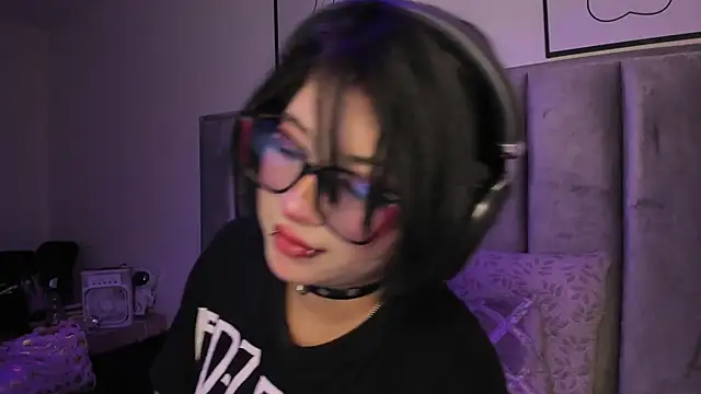 Kitty Gang online show from 06/05/26, 06:52