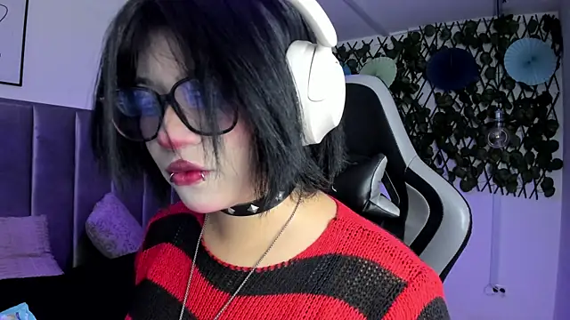 Kitty Gang online show from 07/28/26, 12:29