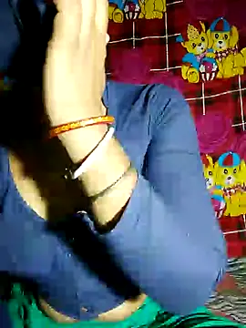 Snapshot of indiancouple09 chatting on 12/03/24, 10:51 indiancouple09 online show from 12/03/24, 10:51